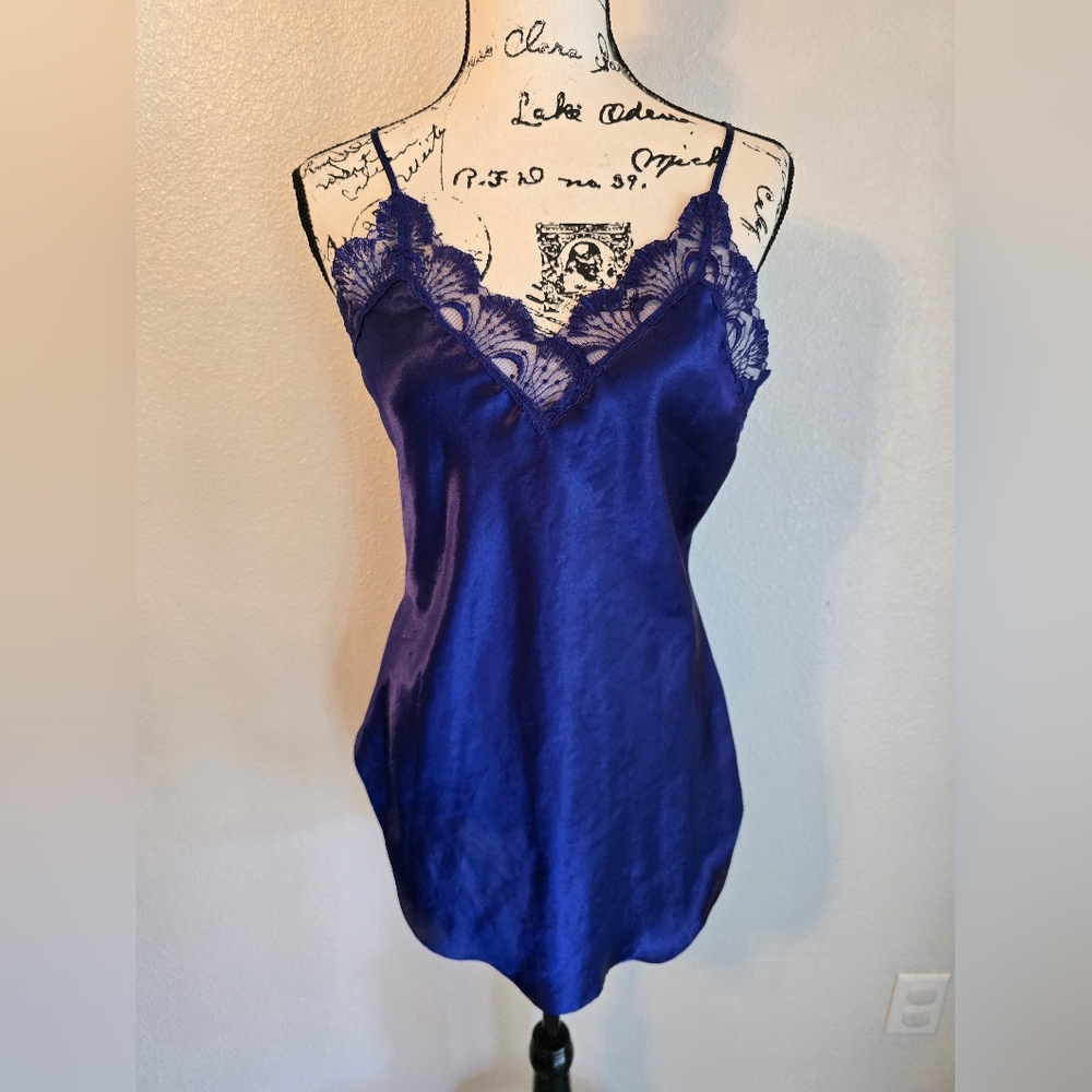 Vintage Victoria's Secret Gold Label Nightie Sleepwear Lingerie Size M